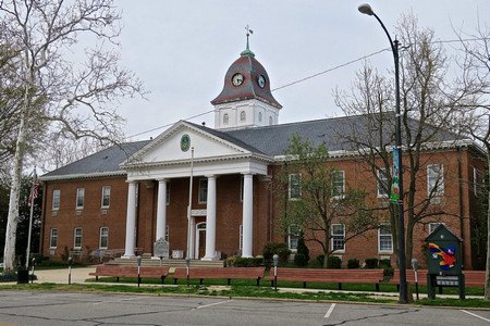 Caroline-county-courthouse-denton-md